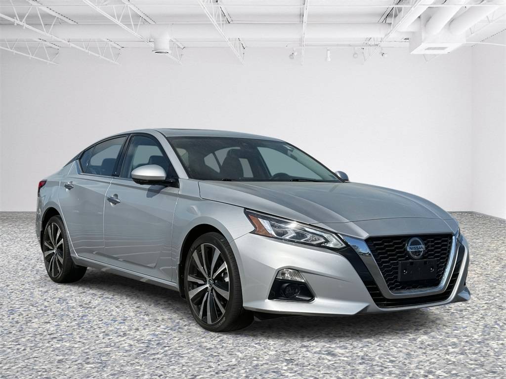2022 Nissan Altima Platinum — Sedan — 13,070 mi — Fredericksburg, VA