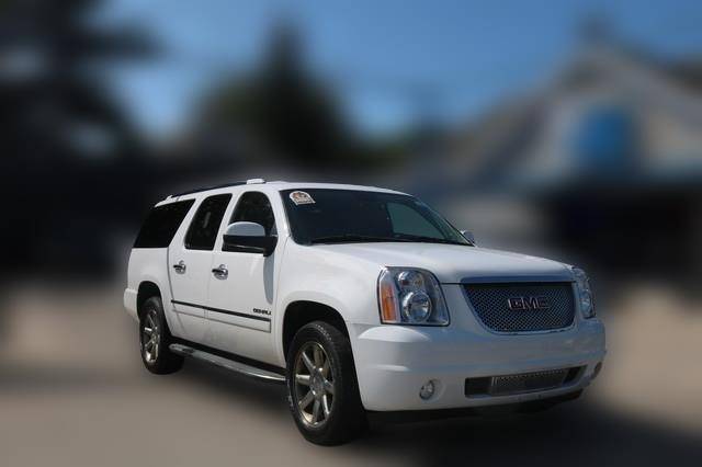 2011 GMC Yukon XL Denali