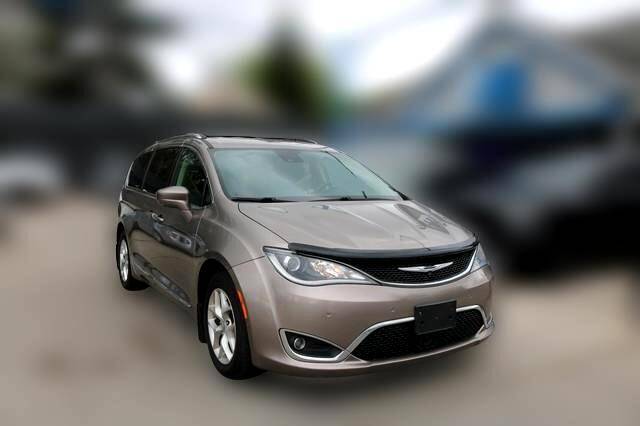 2017 Chrysler Pacifica Touring L Plus — Minivan — 163,996 mi — Detroit, MI