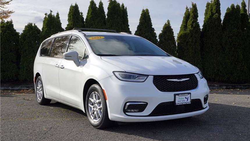 2022 Chrysler Pacifica Touring L — Minivan — 49,419 mi — Lakewood, WA