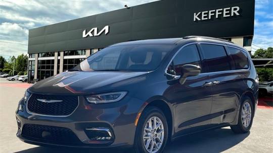 2022 Chrysler Pacifica Touring L — Minivan — 49,742 mi — Mooresville, NC