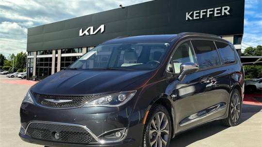 2019 Chrysler Pacifica Limited — Minivan — 57,579 mi — Mooresville, NC