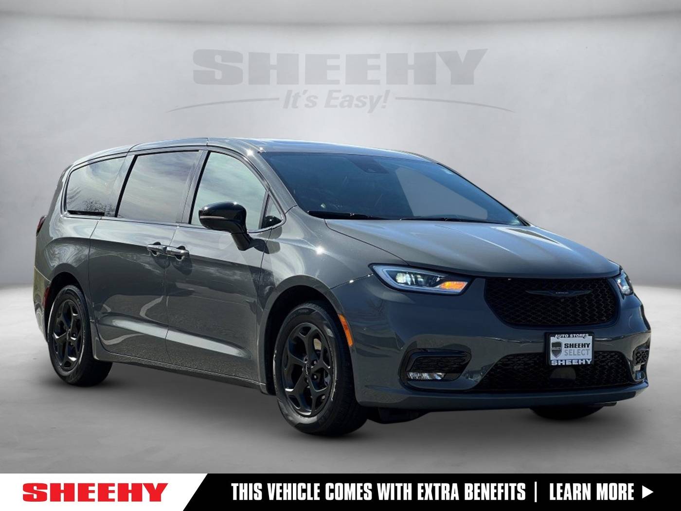 2023 Chrysler Pacifica Hybrid Limited — Minivan — 31,518 mi — Waldorf, MD