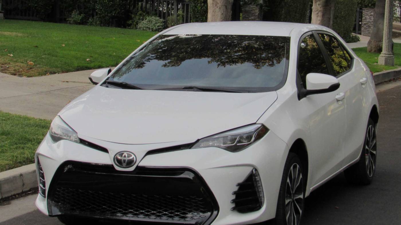 2017 Toyota Corolla SE — Sedan — 136,075 mi — Sherman Oaks, CA