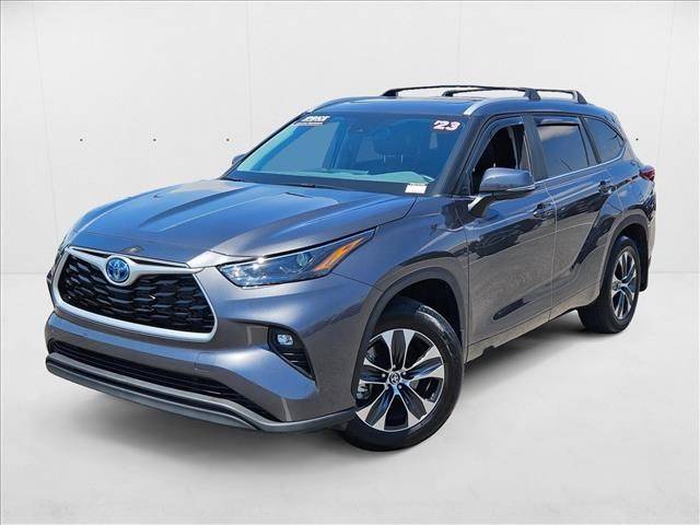 2023 Toyota Highlander Hybrid XLE — SUV — 15,698 mi — Henderson, NV
