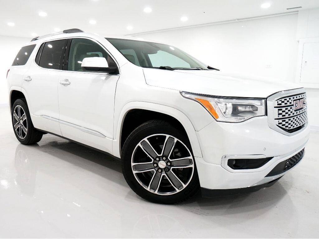 2017 GMC Acadia Denali — SUV — 119,313 mi — Mundelein, IL