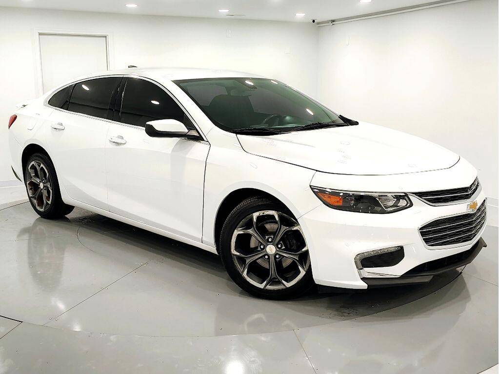2019 Chevrolet Malibu RS — Sedan — 99,104 mi — Mundelein, IL