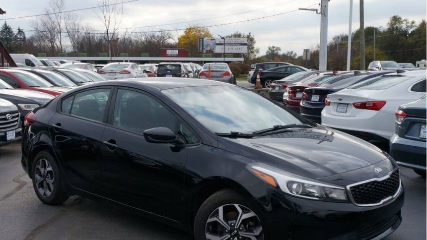 2018 Kia Forte LX — Sedan — 105,641 mi — Mundelein, IL