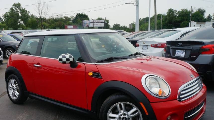 2011 MINI Hardtop Cooper — Hatchback — 92,676 mi — Mundelein, IL