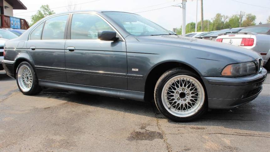 2001 BMW 5 Series 530i — Sedan — 140,098 mi — Mundelein, IL