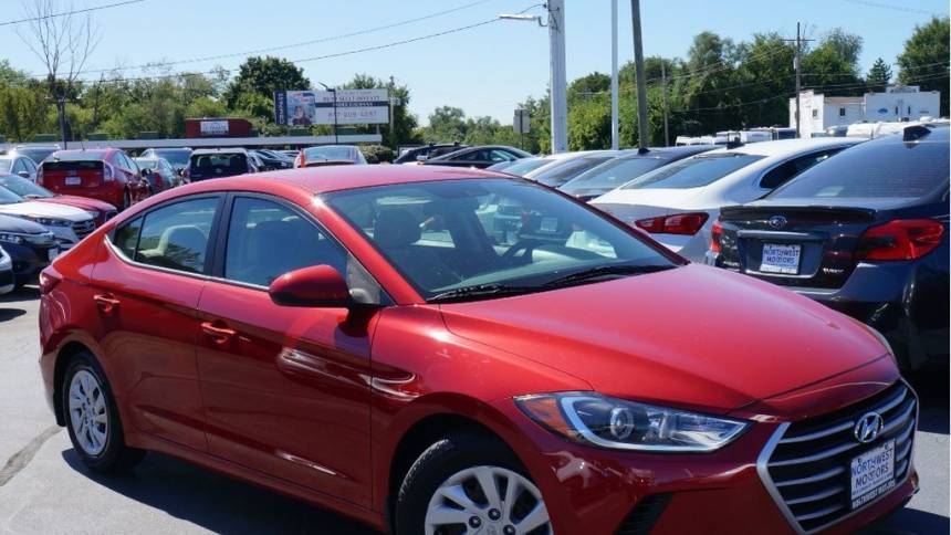 2018 Hyundai Elantra SE — Sedan — 66,691 mi — Mundelein, IL