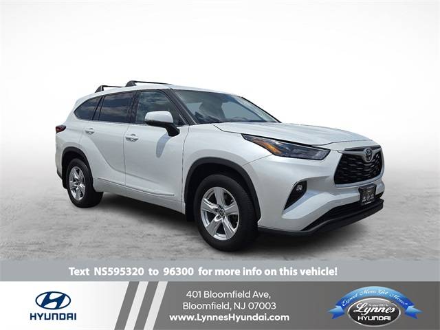 2022 Toyota Highlander LE — SUV — 30,200 mi — Bloomfield, NJ