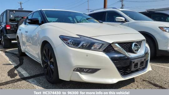 2017 nissan maxima sr white