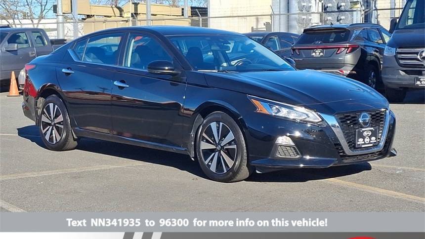 2022 Nissan Altima SV — Sedan — 14,906 mi — Bloomfield, NJ