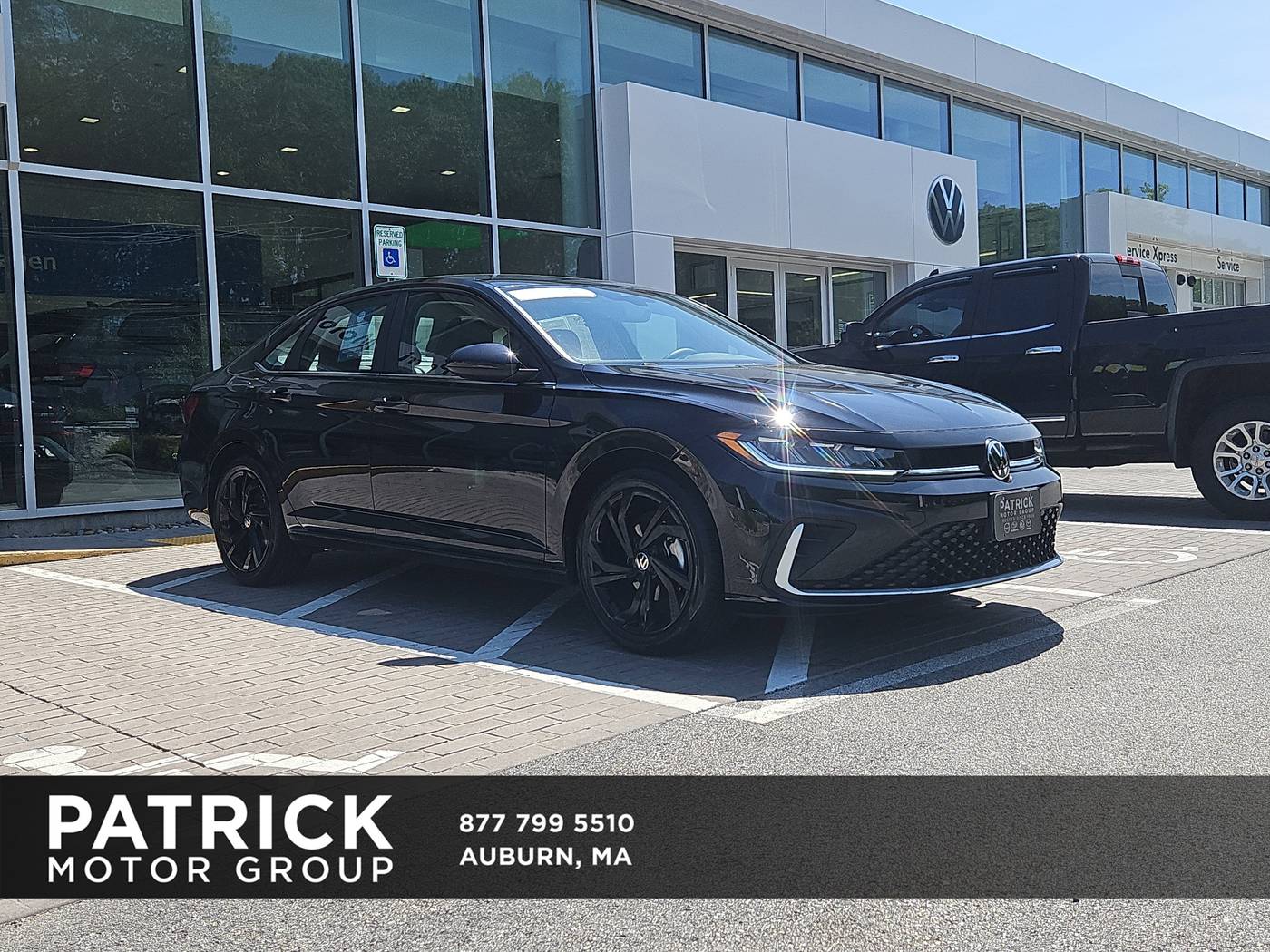 2025 Volkswagen Jetta SE — Sedan — 7,421 mi — Auburn, MA