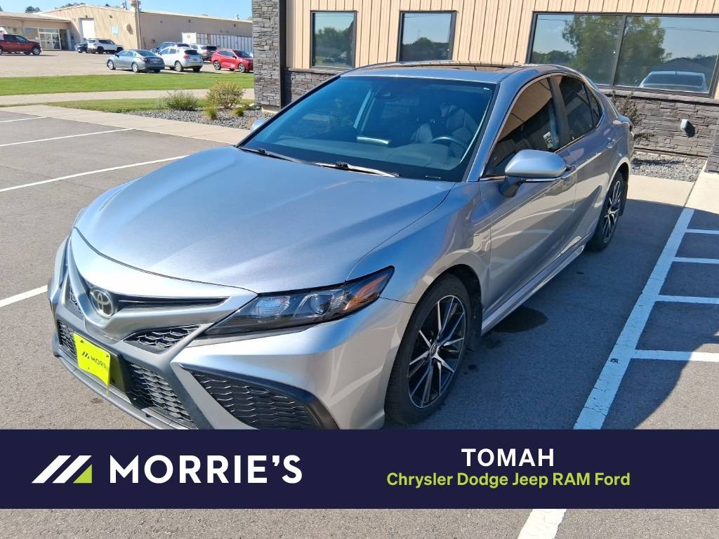 2022 Toyota Camry SE — Sedan — 55,651 mi — Tomah, WI
