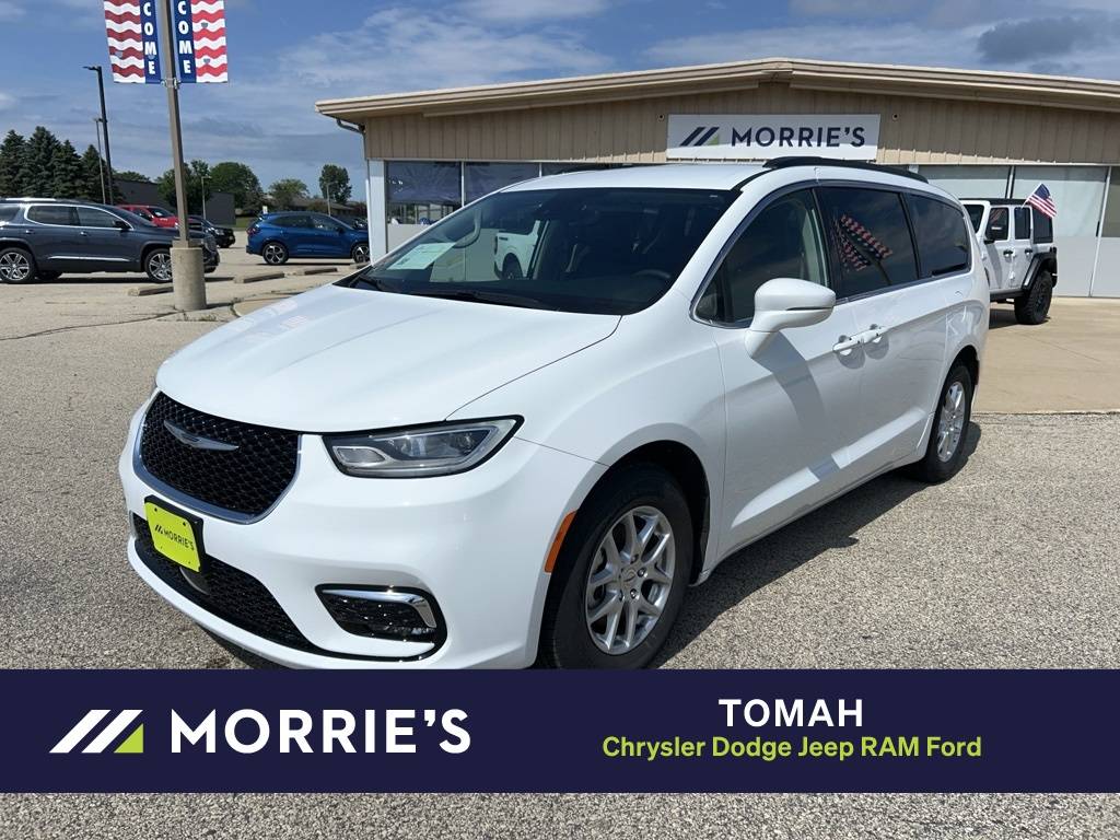 2022 Chrysler Pacifica Touring L — Minivan — 41,746 mi — Tomah, WI