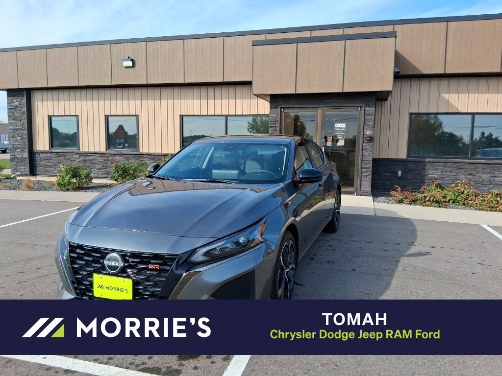 2025 Nissan Altima SR — Sedan — 5,103 mi — Tomah, WI