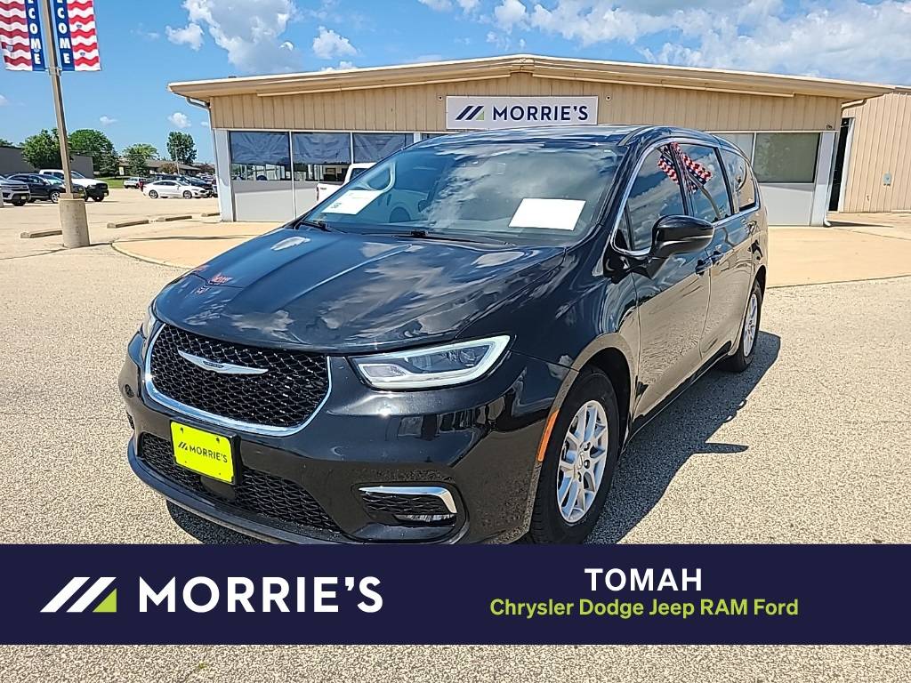 2023 Chrysler Pacifica Touring L — Minivan — 59,406 mi — Tomah, WI