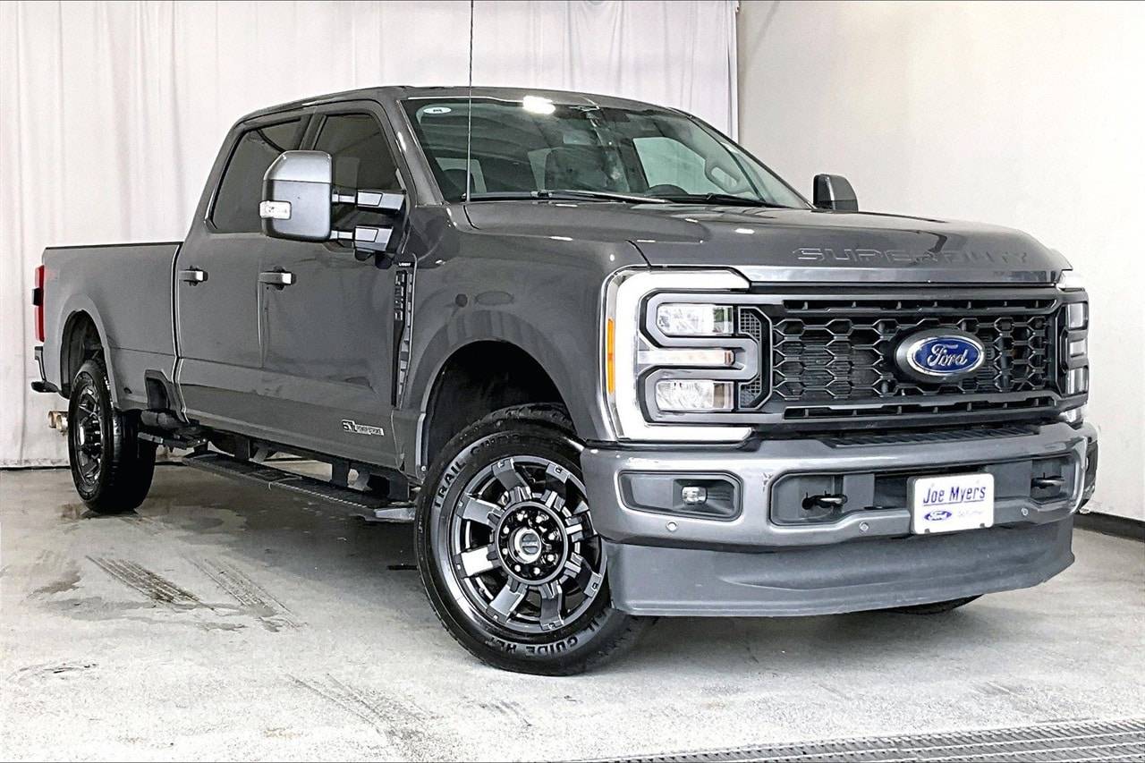 2023 Ford Super Duty F-350 LARIAT — Pickup Truck — 62,348 mi — Houston, TX
