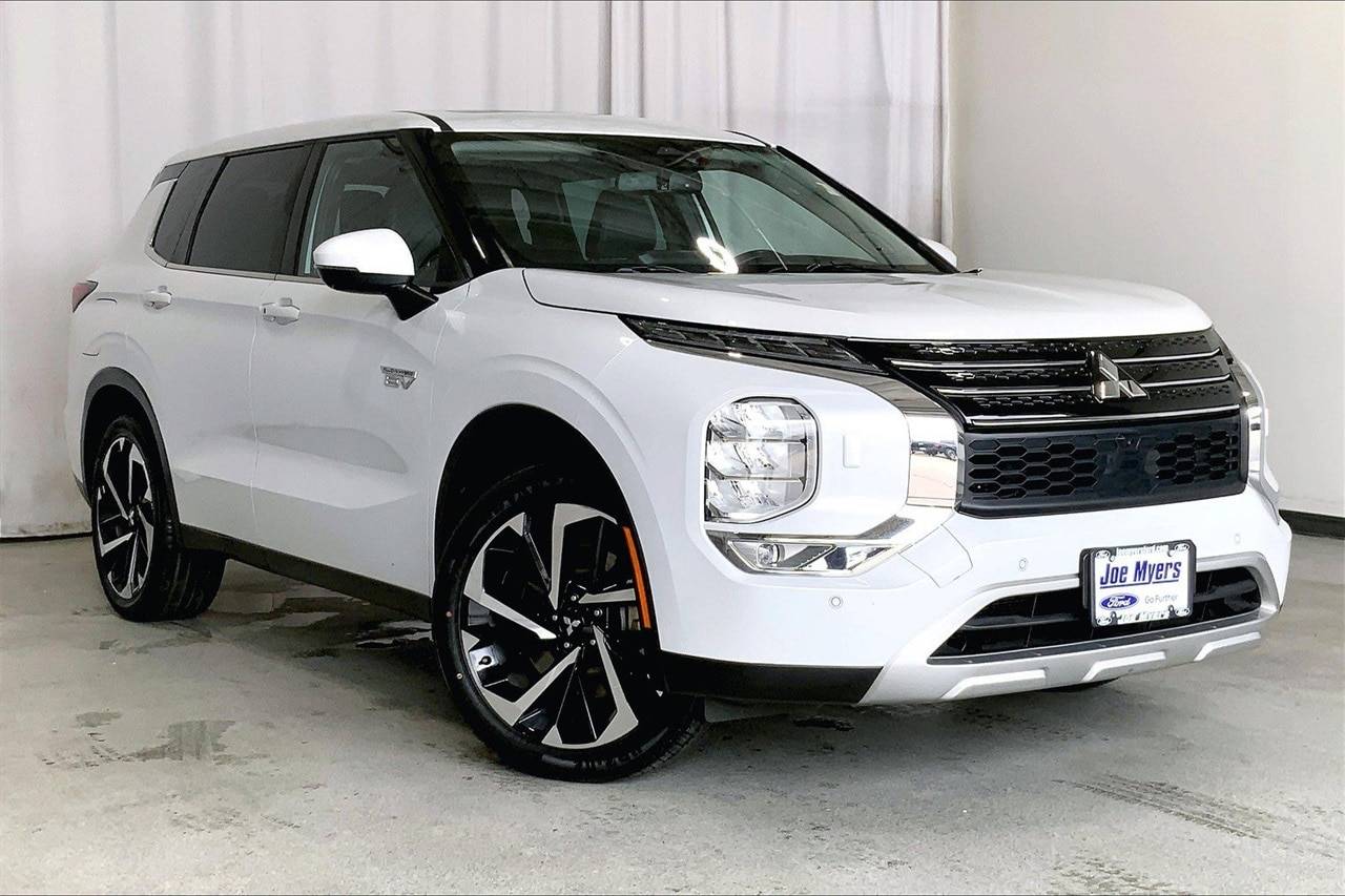 2023 Mitsubishi Outlander Plug-In Hybrid SE — SUV — 53,259 mi — Houston, TX