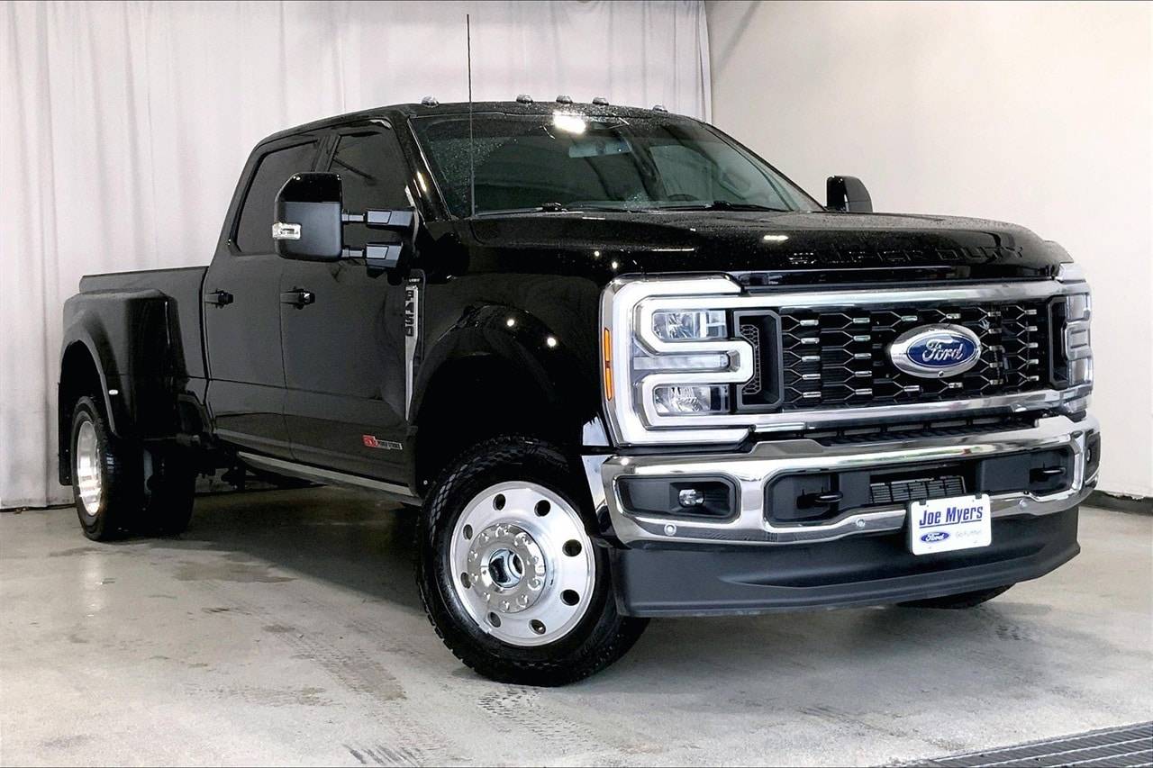 2025 Ford Super Duty F-450 LARIAT — Pickup Truck — 2,405 mi — Houston, TX