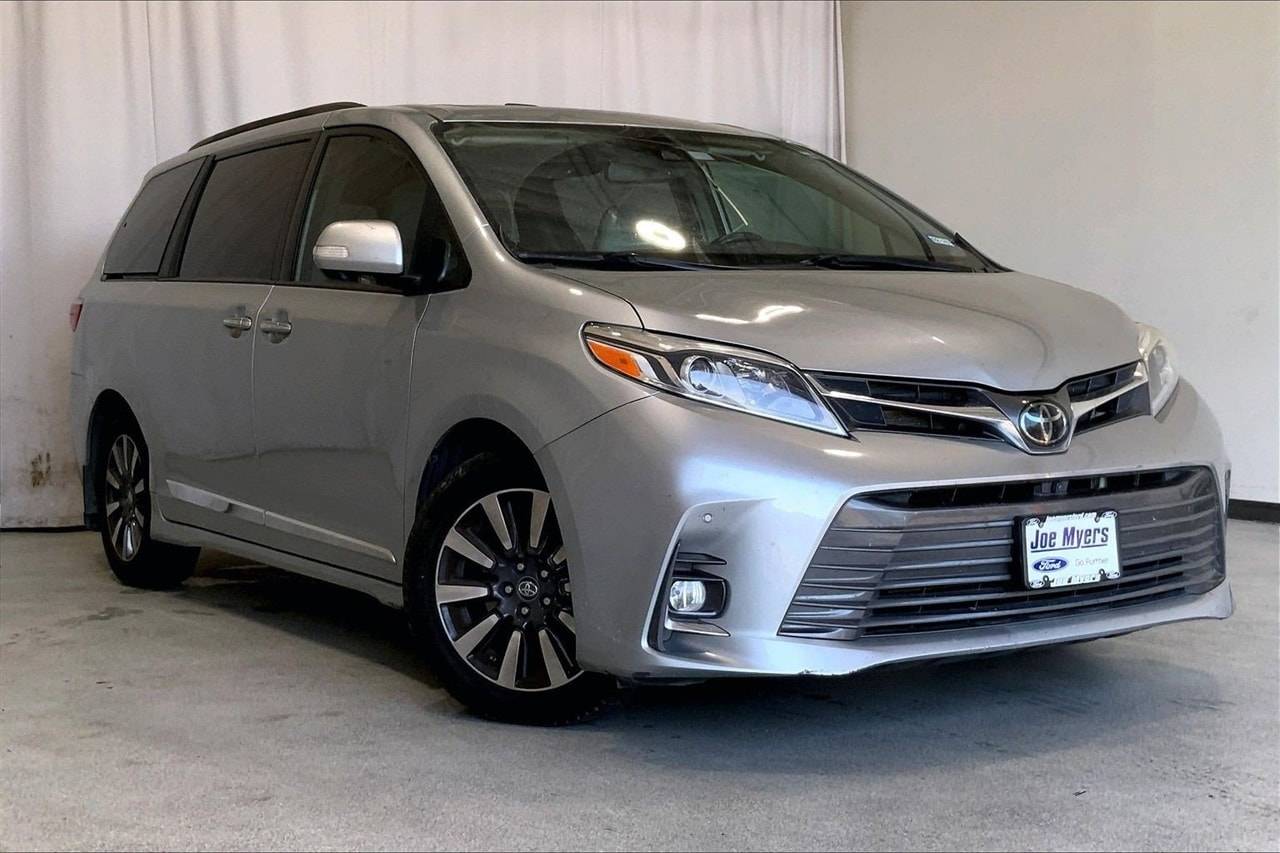 2019 Toyota Sienna Limited — Minivan — 94,061 mi — Houston, TX