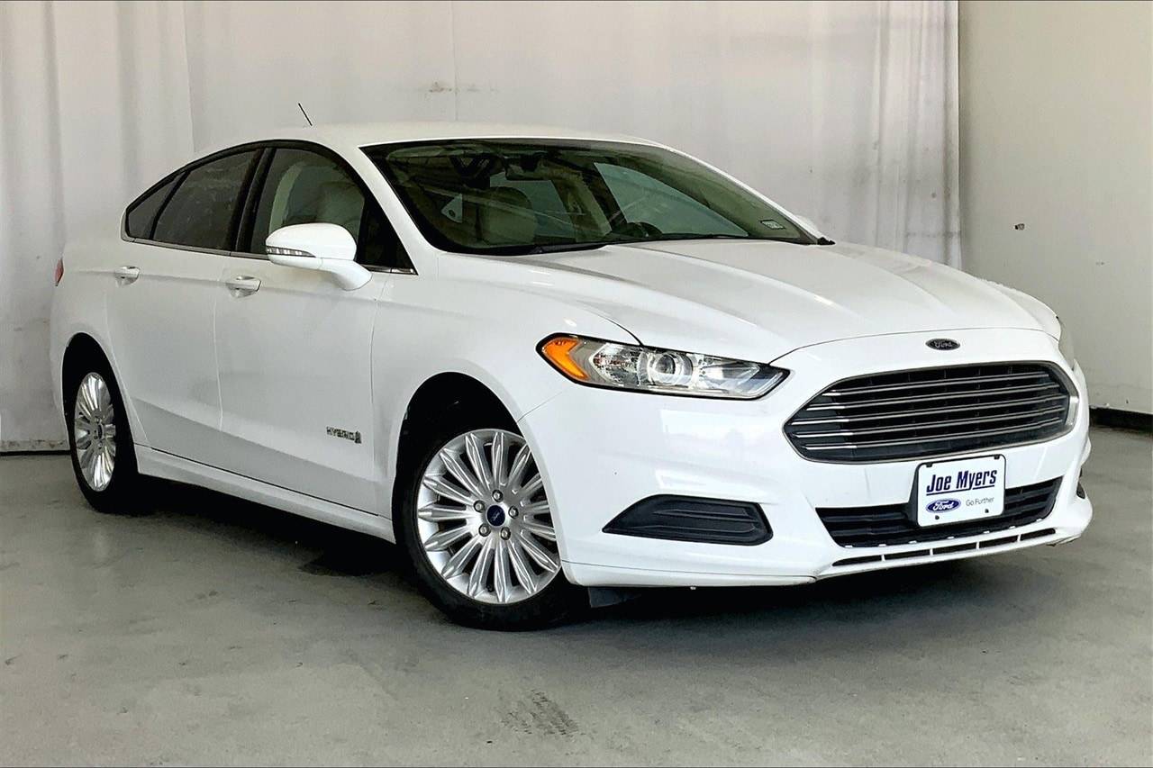 2014 Ford Fusion Hybrid SE — Sedan — 112,247 mi — Houston, TX