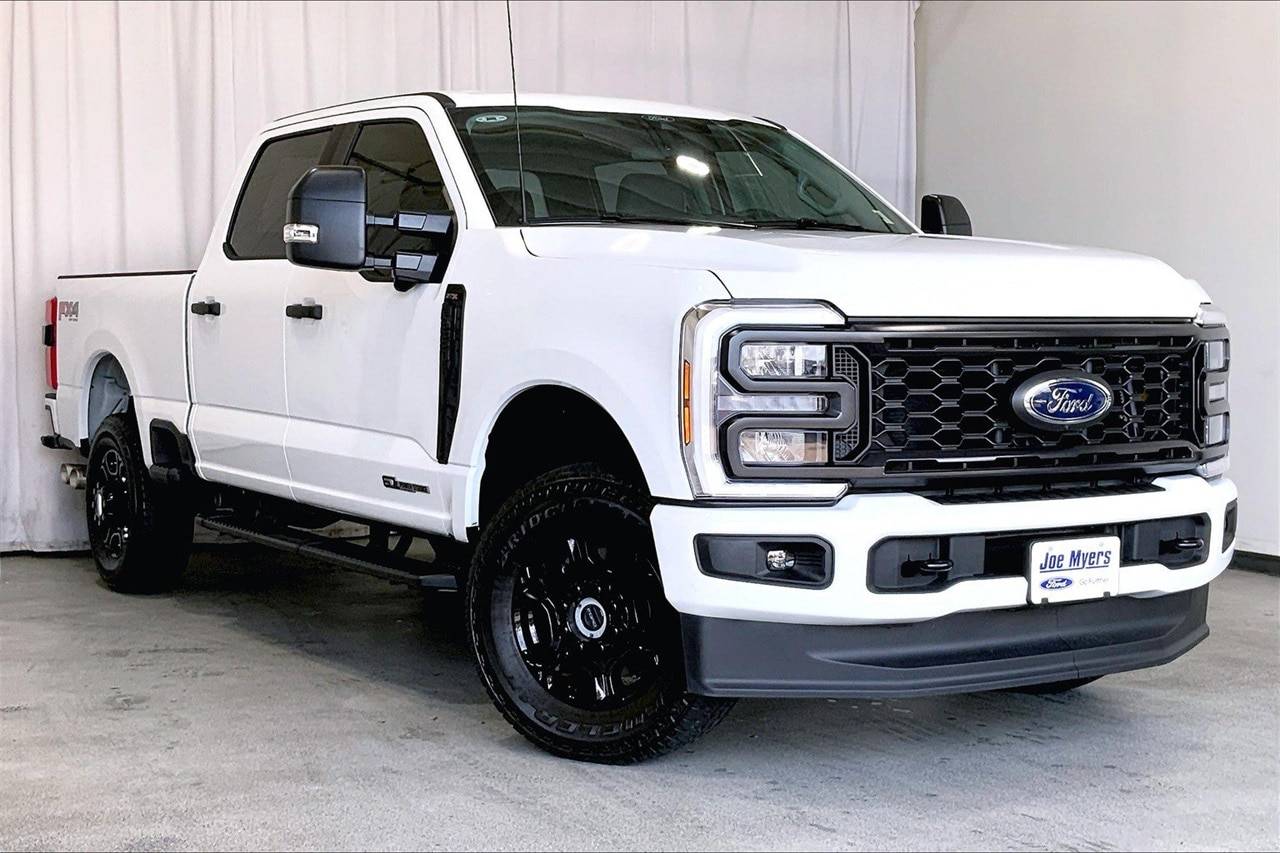 2025 Ford Super Duty F-250 LARIAT — Pickup Truck — 3,723 mi — Houston, TX