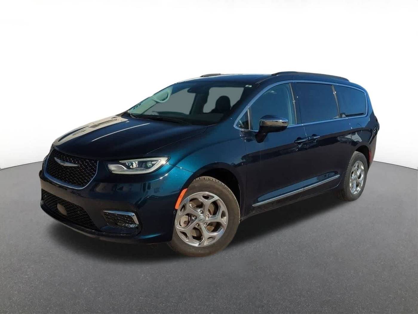 2022 Chrysler Pacifica Limited — Minivan — 43,642 mi — Troy, MI