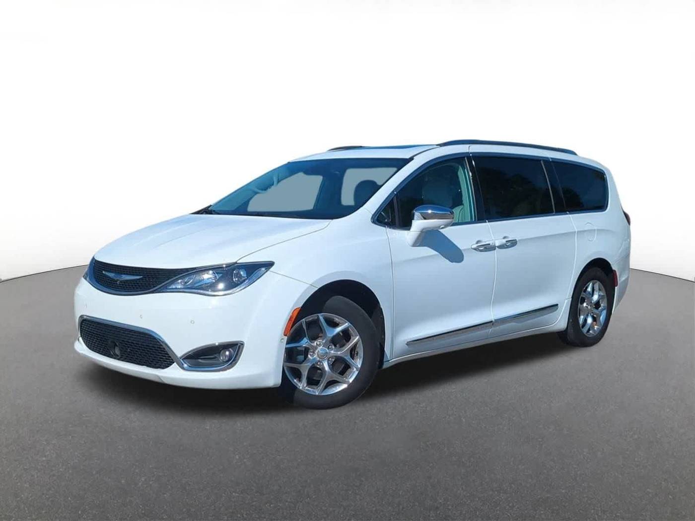 2017 Chrysler Pacifica Limited — Minivan — 124,147 mi — Troy, MI