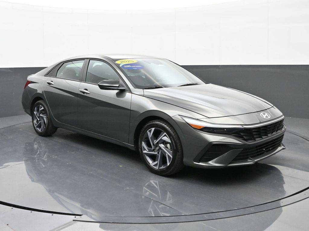 2025 Hyundai Elantra SEL Sport — Sedan — 3,044 mi — Cookeville, TN