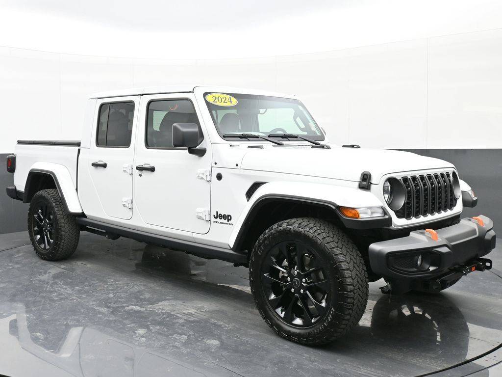 2024 Jeep Gladiator Nighthawk — Pickup Truck — 3,388 mi — Cookeville, TN
