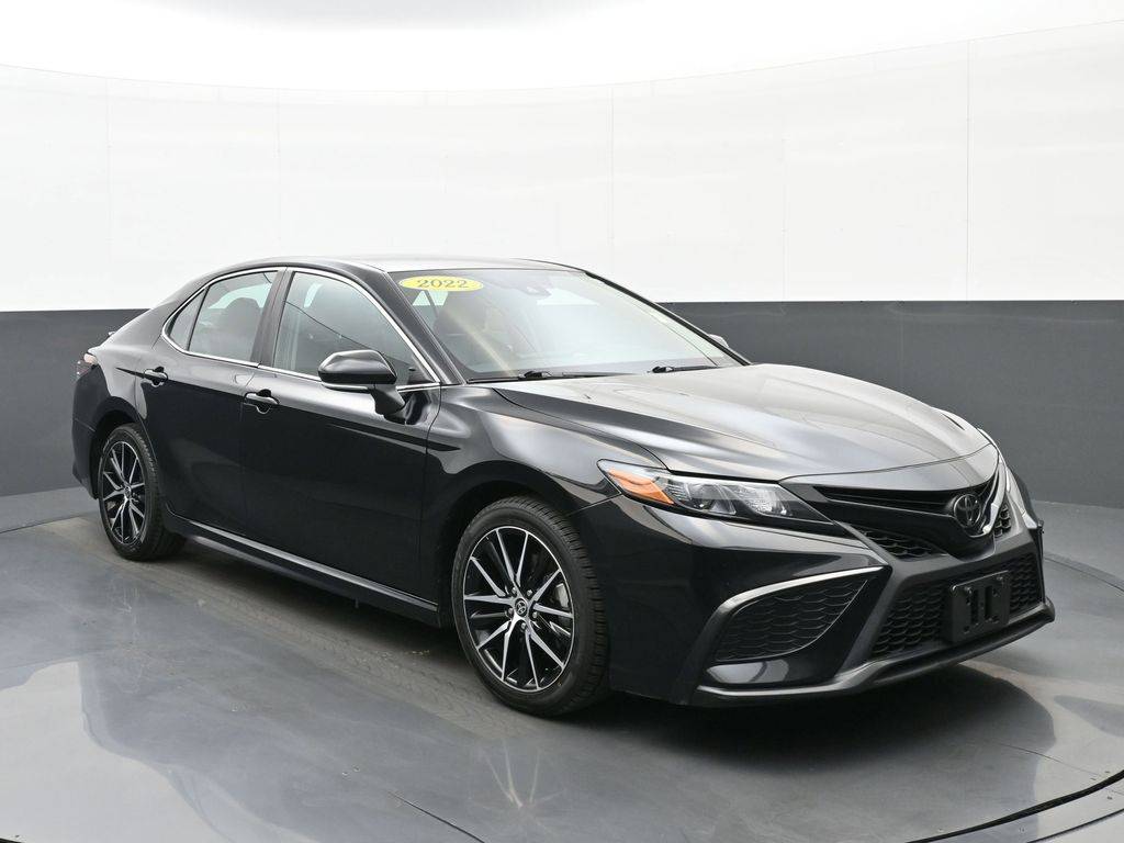 2022 Toyota Camry SE — Sedan — 68,498 mi — Cookeville, TN