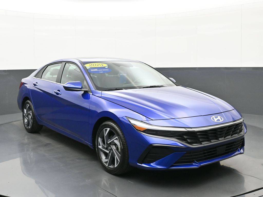 2025 Hyundai Elantra SEL Convenience — Sedan — 3,657 mi — Cookeville, TN
