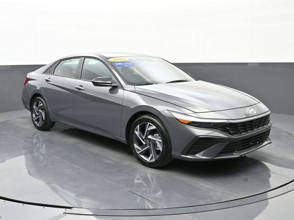 2025 Hyundai Elantra SEL Sport — Sedan — 3,698 mi — Cookeville, TN