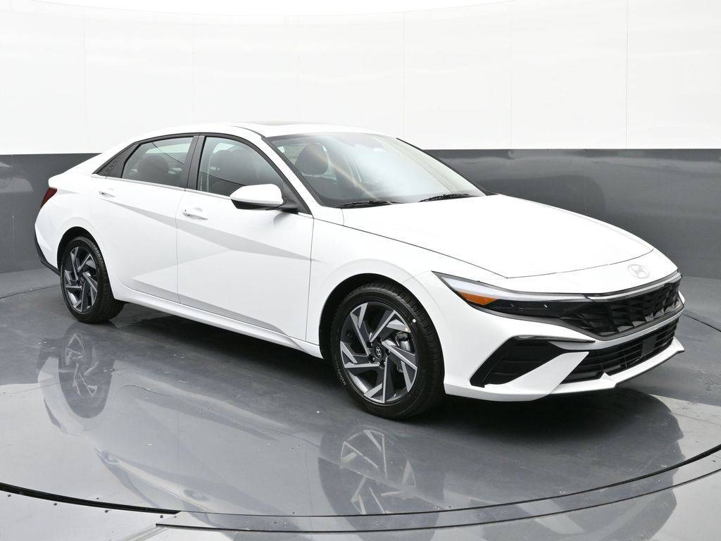 2025 Hyundai Elantra SEL Convenience — Sedan — 3,470 mi — Cookeville, TN
