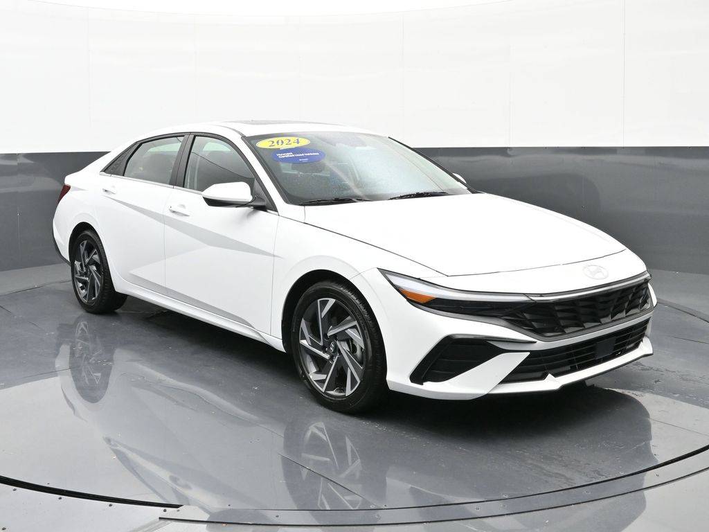 2024 Hyundai Elantra SEL — Sedan — 3,001 mi — Cookeville, TN