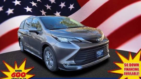 2021 Toyota Sienna XLE — Minivan — 63,142 mi — Little Falls, NJ