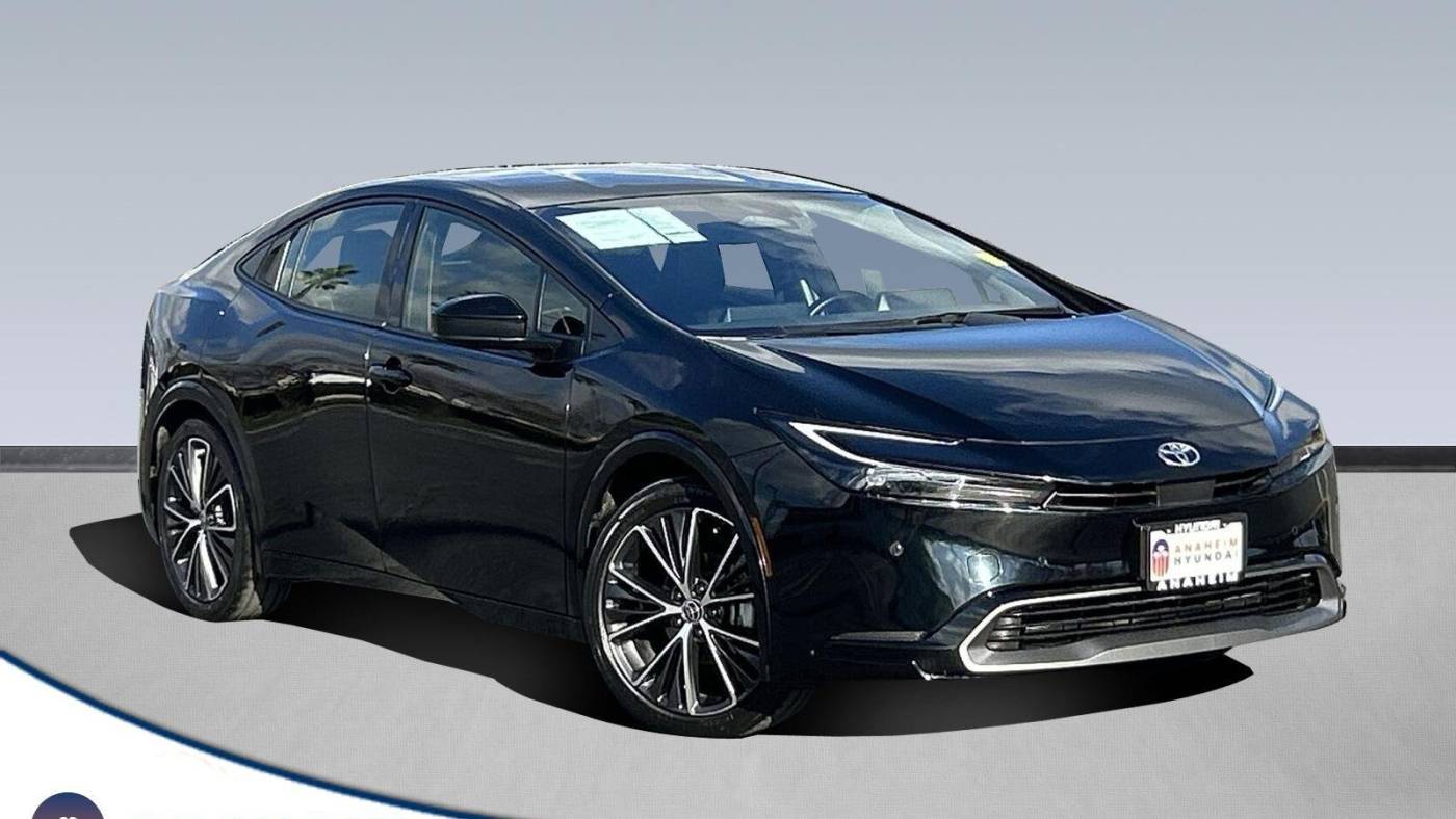 2024 Toyota Prius XLE — Hatchback — 13,328 mi — Anaheim, CA