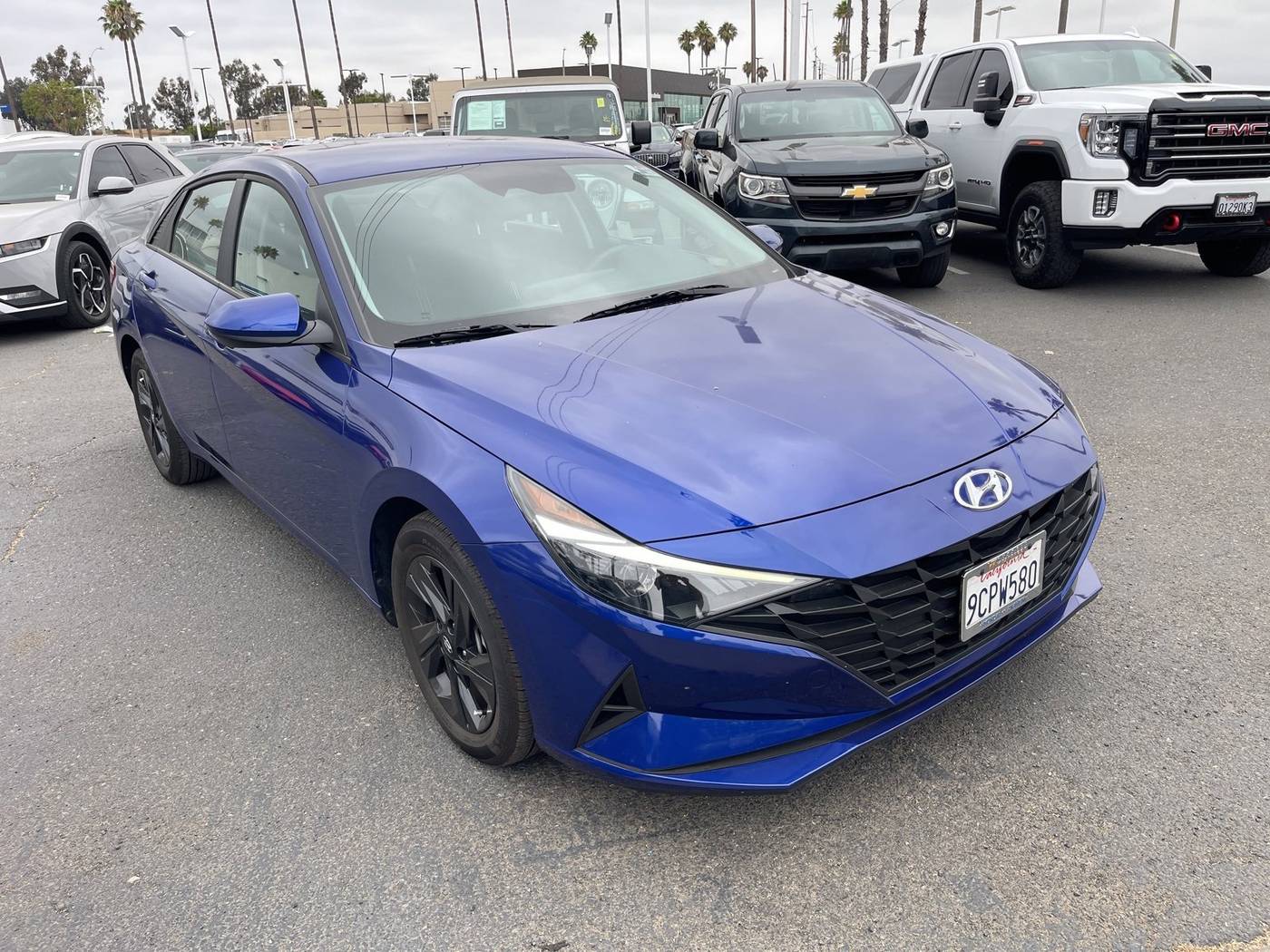 2023 Hyundai Elantra SEL — Sedan — 27,437 mi — Anaheim, CA