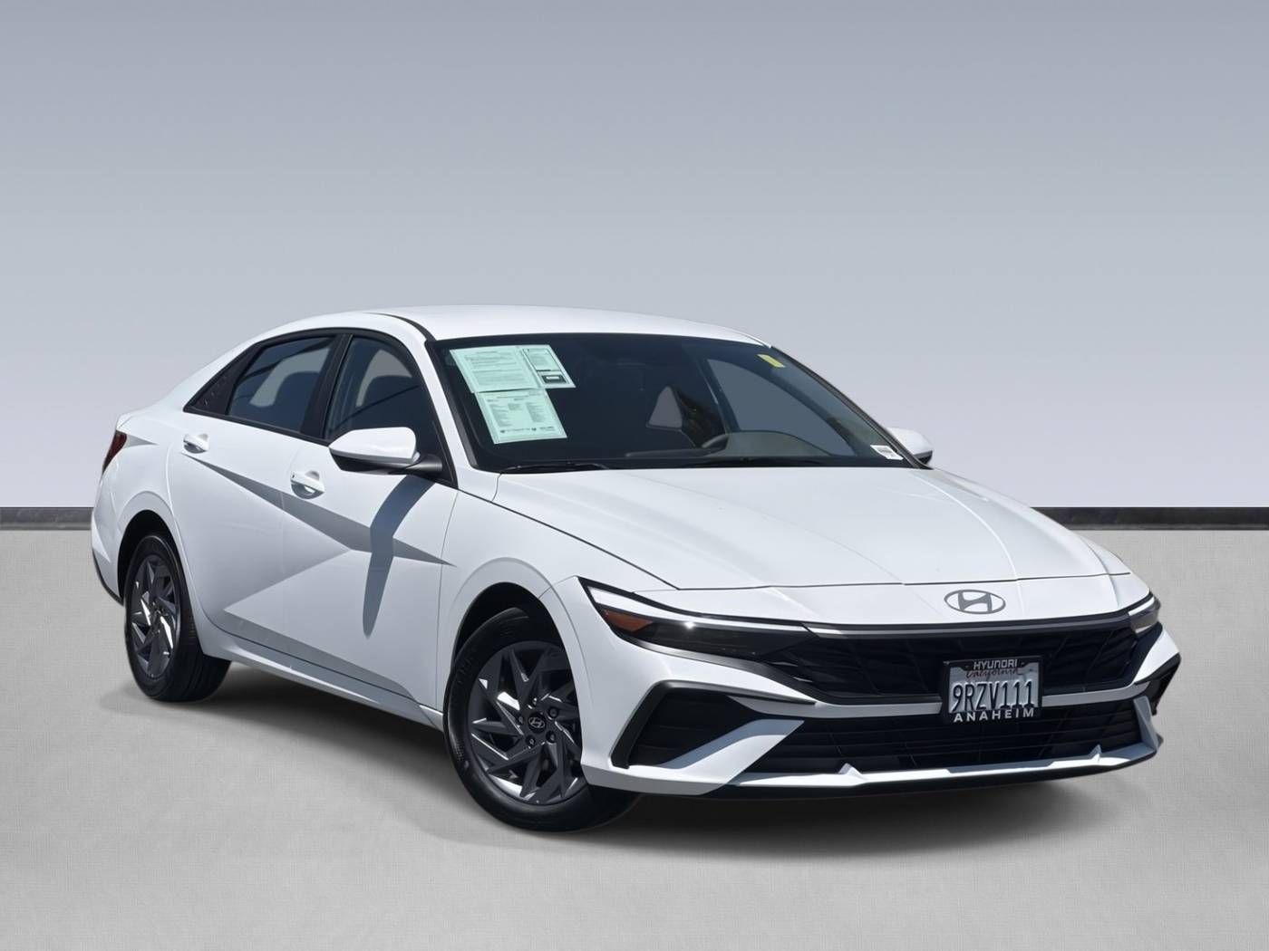 2024 Hyundai Elantra SEL — Sedan — 3,273 mi — Anaheim, CA
