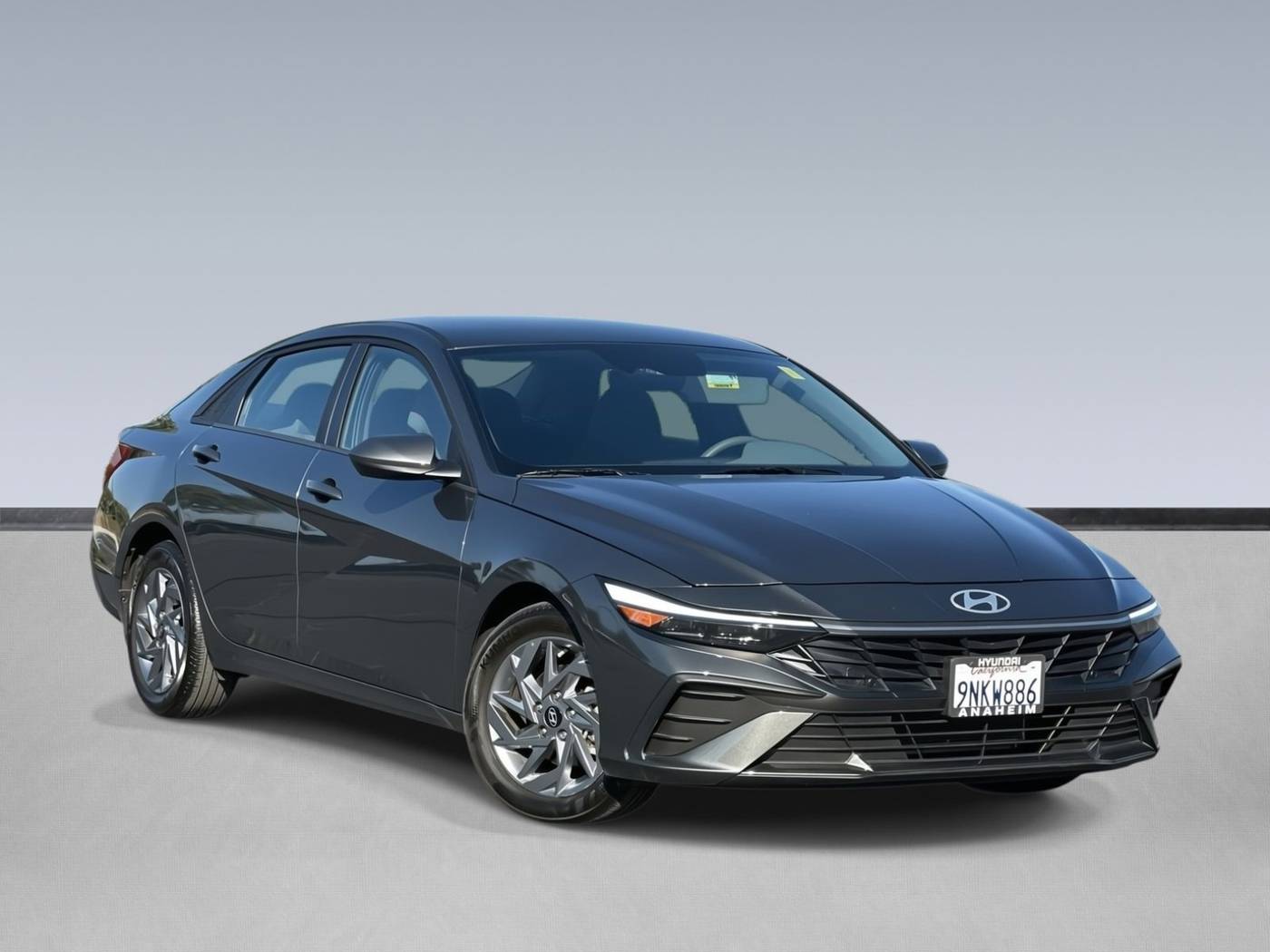 2024 Hyundai Elantra SEL — Sedan — 6,125 mi — Anaheim, CA