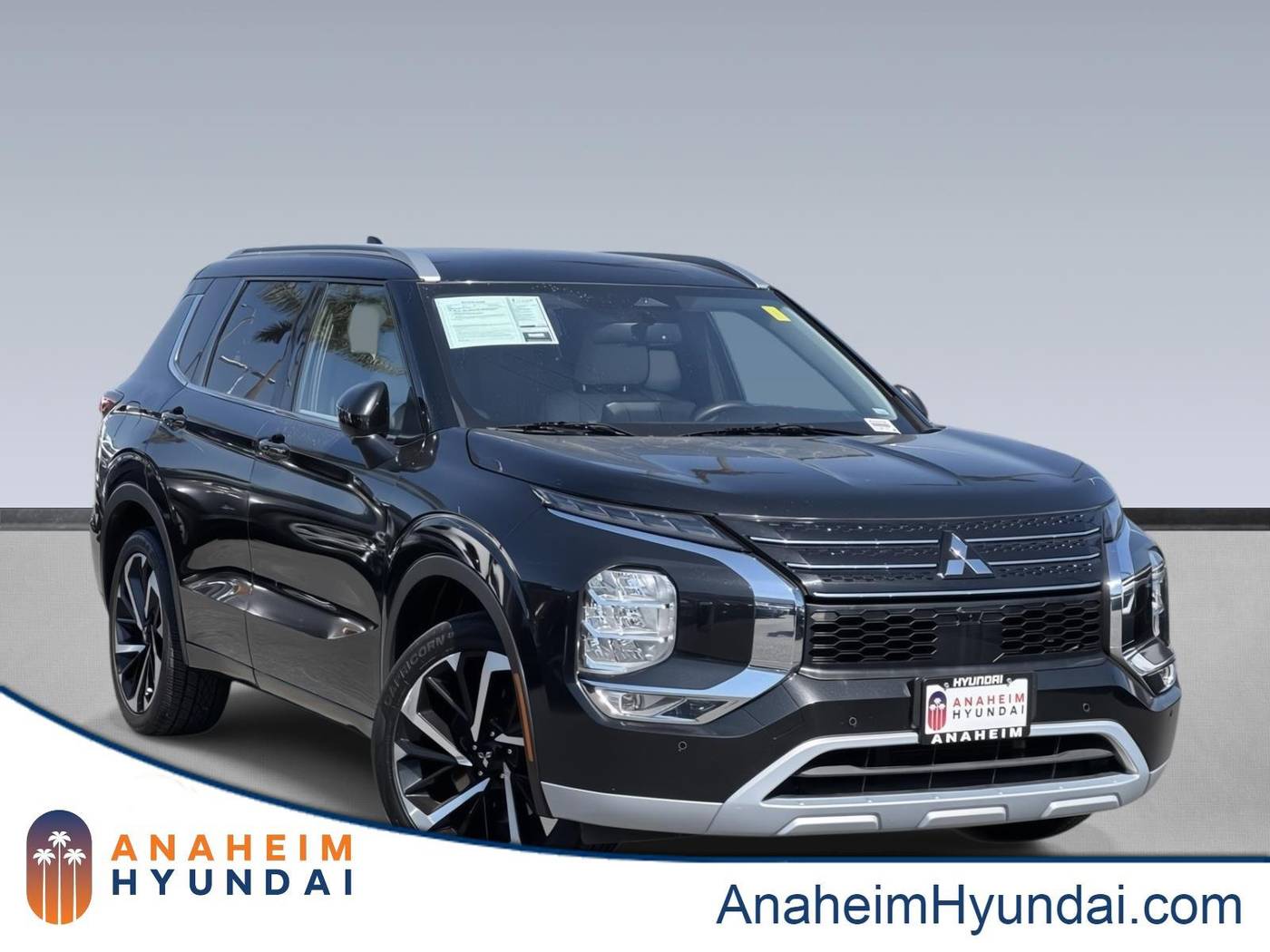 2023 Mitsubishi Outlander SEL — SUV — 52,682 mi — Anaheim, CA