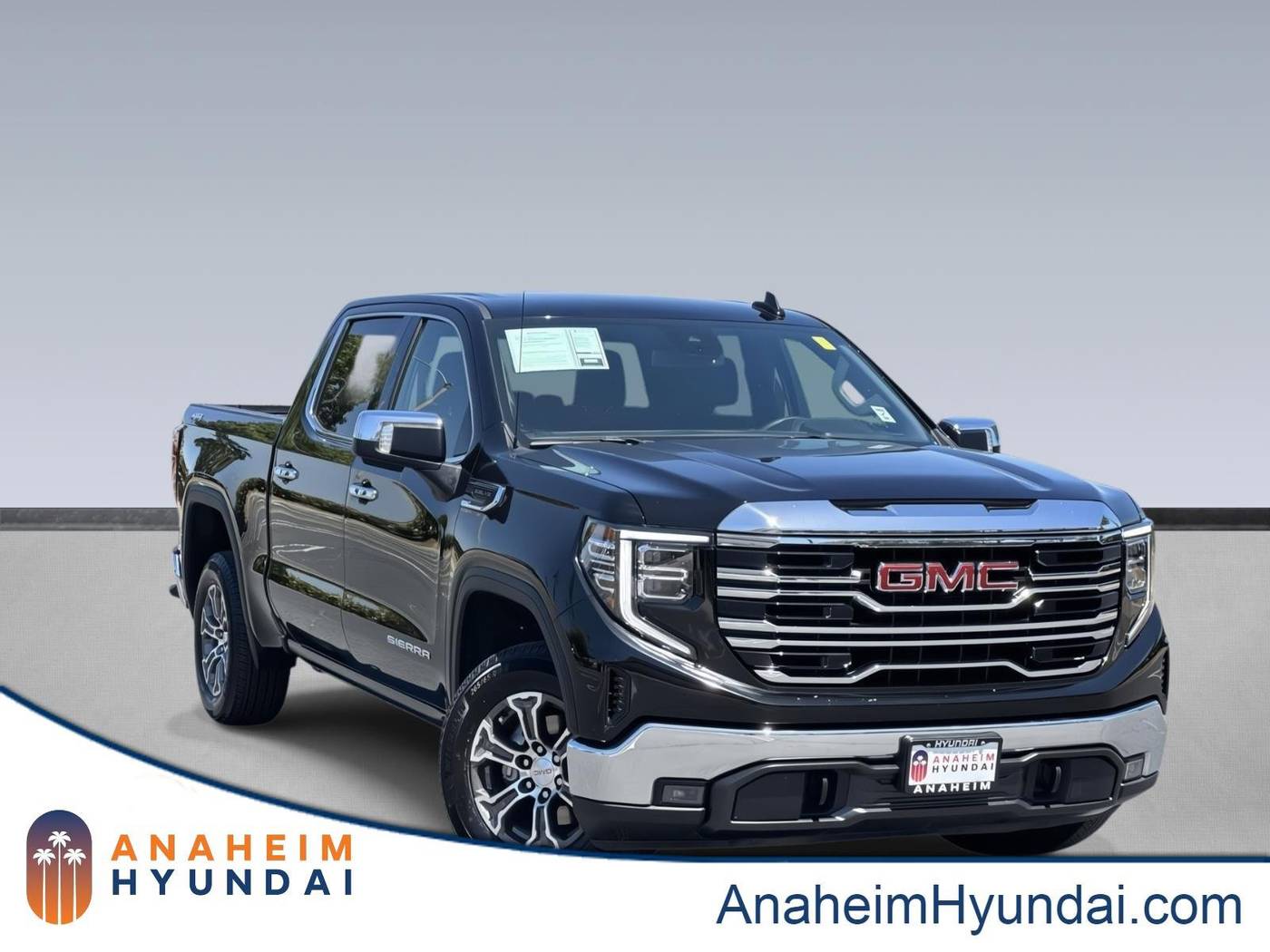 2025 GMC Sierra 1500 SLT — Pickup Truck — 16,143 mi — Anaheim, CA