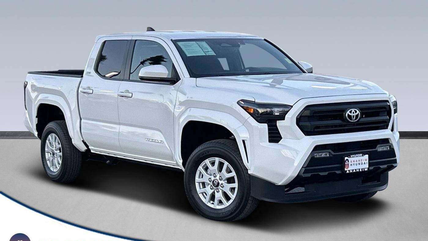2024 Toyota Tacoma SR5 — Pickup Truck — 9,422 mi — Anaheim, CA