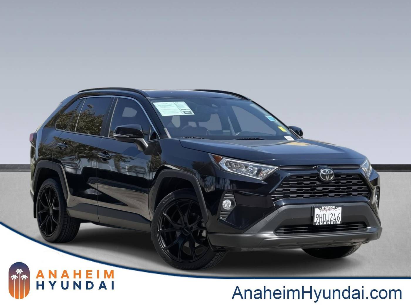 2019 Toyota RAV4 XLE — SUV — 76,500 mi — Anaheim, CA