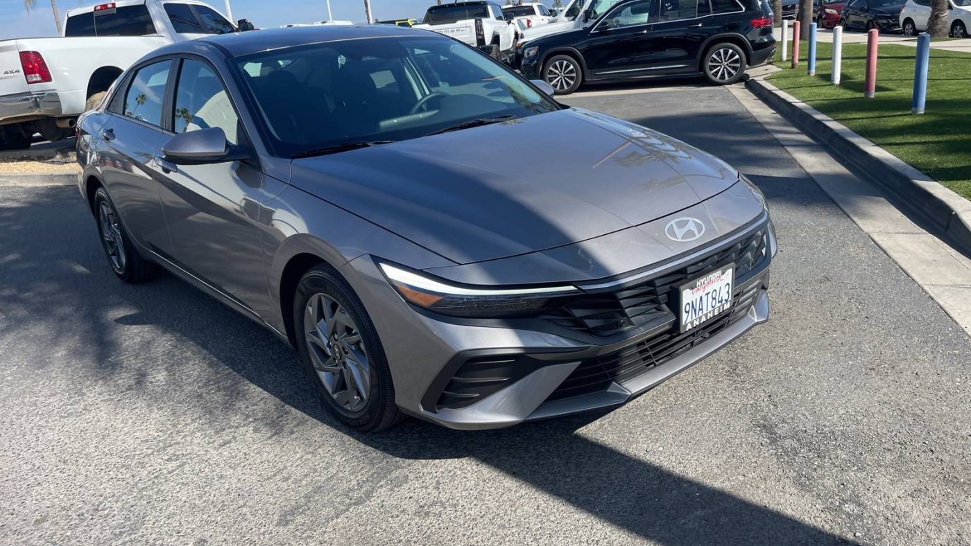 2024 Hyundai Elantra Hybrid Blue — Sedan — 6,147 mi — Anaheim, CA