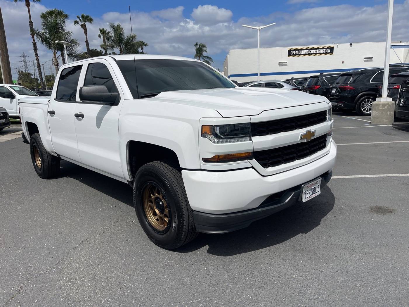 2018 Chevrolet Silverado 1500 Custom — Pickup Truck — 91,640 mi — Anaheim, CA
