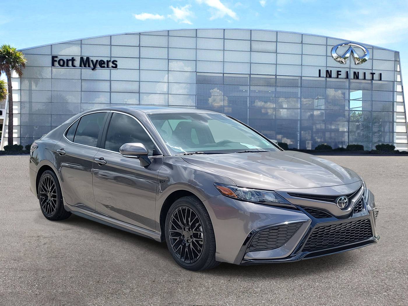 2024 Toyota Camry SE — Sedan — 11,990 mi — Fort Myers, FL